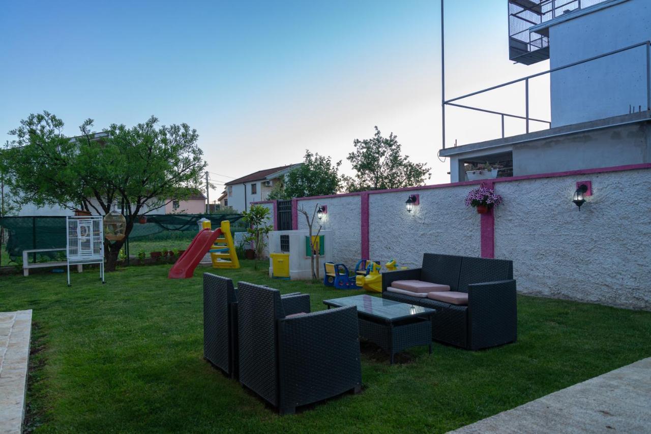 Apartman Mona Podgorica Luaran gambar