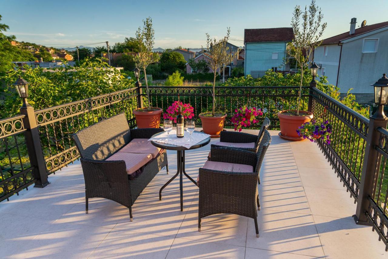 Apartman Mona Podgorica Luaran gambar