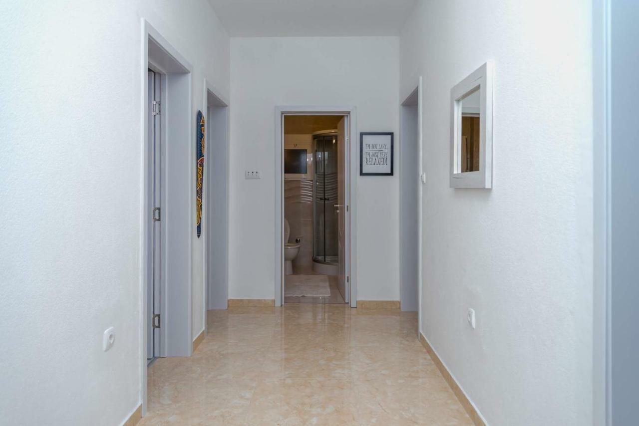 Apartman Mona Podgorica Luaran gambar